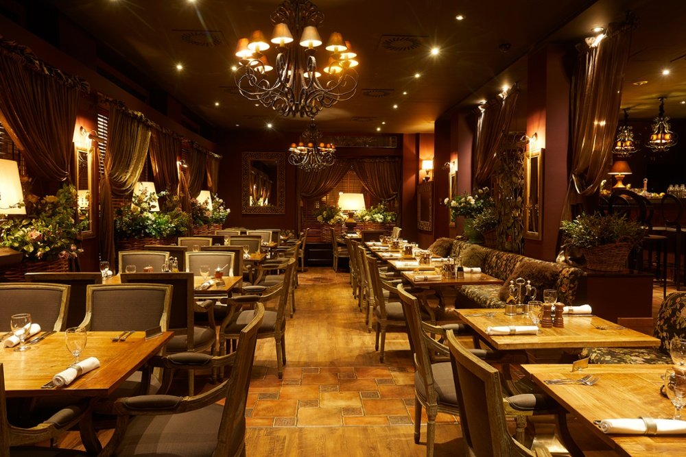 Restaurace Botanic, Praha – interiér s nábytkem GS Furniture, foto 10